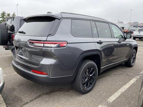2025 Jeep Grand Cherokee L Laredo