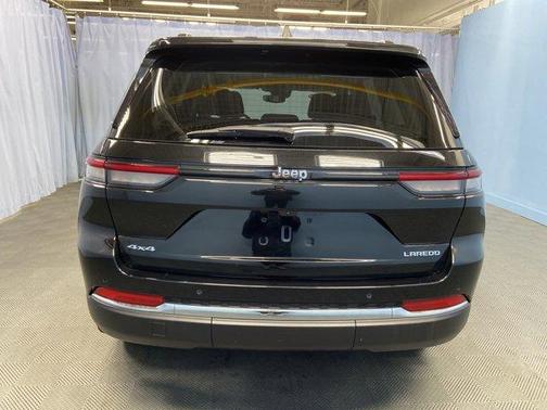 2023 Jeep Grand Cherokee Laredo X