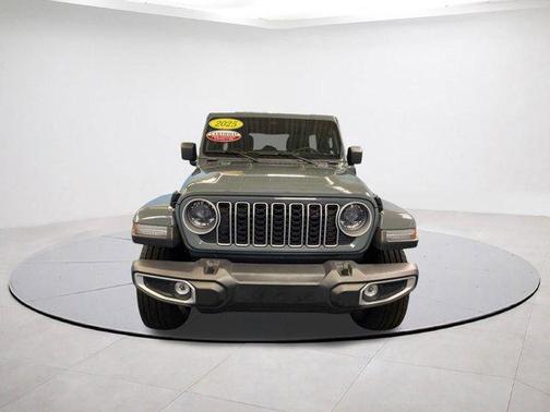 Anvil Clearcoat 2025 Jeep Wrangler 4xe Sahara
