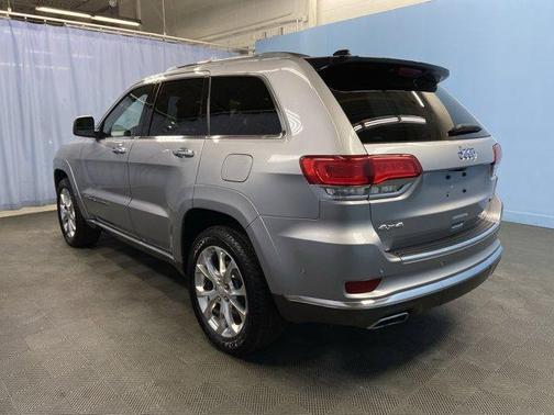 2020 Jeep Grand Cherokee Summit