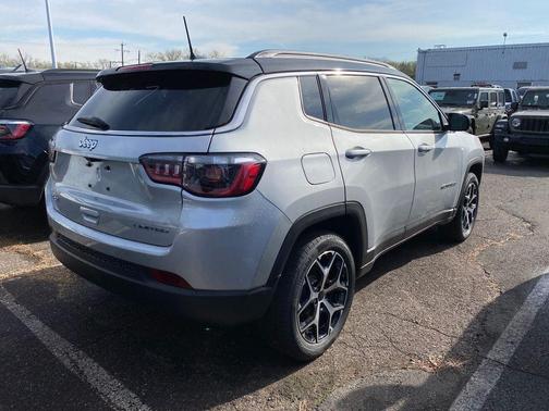 Silver Zynith 2026 Jeep Compass Limited