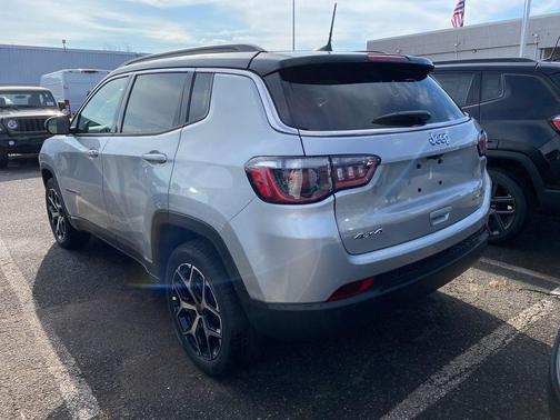 Silver Zynith 2026 Jeep Compass Limited