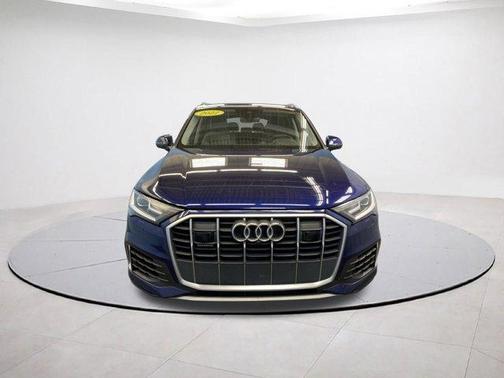 2022 Audi Q7 55 Premium Plus