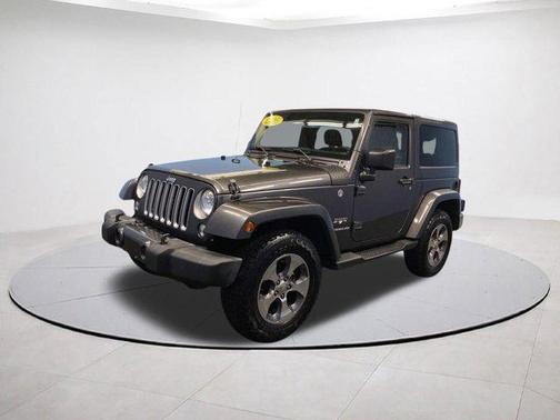 Granite Crystal Clearcoat Metallic 2016 Jeep Wrangler Sahara