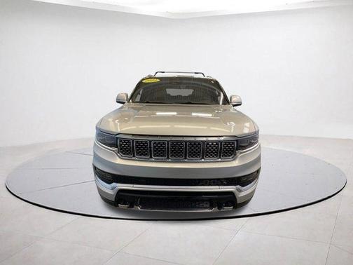 2022 Jeep Grand Wagoneer Series III