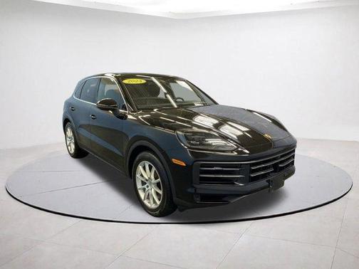 2024 Porsche Cayenne Base