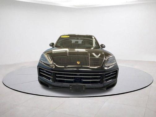 2024 Porsche Cayenne Base