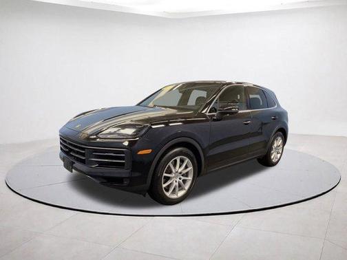 2024 Porsche Cayenne Base