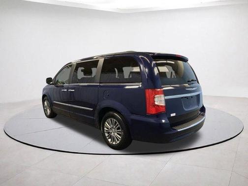 2013 Chrysler Town & Country Touring-L