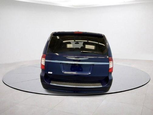 2013 Chrysler Town & Country Touring-L