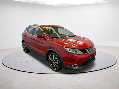 Palatial Ruby 2018 Nissan Rogue Sport SL