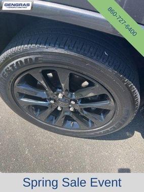 Granite Crystal Clearcoat Metallic 2021 Jeep Grand Cherokee Laredo X