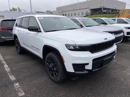 2025 Jeep Grand Cherokee L Laredo