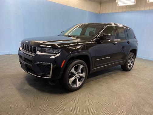 Diamond Black 2026 Jeep Grand Cherokee Limited
