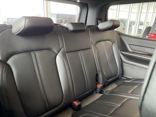 2026 Jeep Grand Wagoneer Base