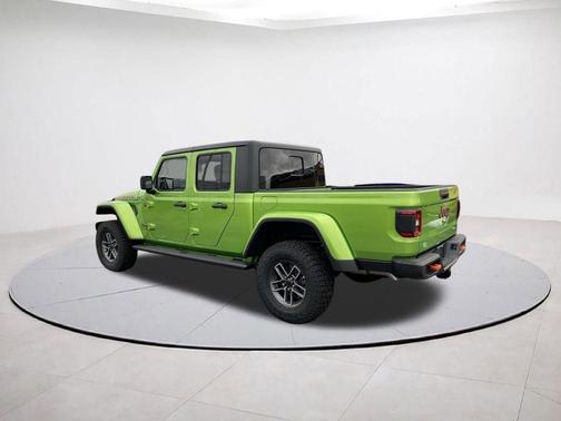 Mojito! Clearcoat 2026 Jeep Gladiator Mojave