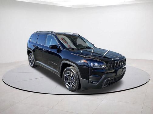 Diamond Black 2026 Jeep Cherokee LAREDO/LIMITED