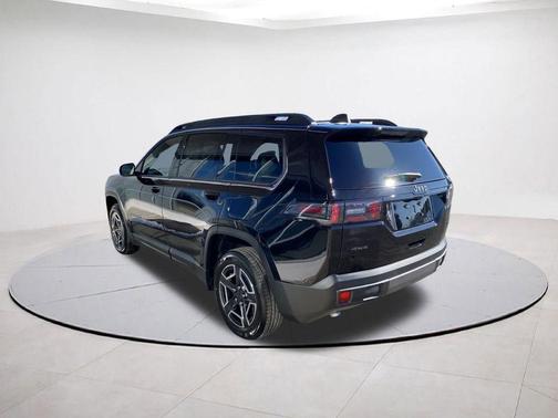 Diamond Black 2026 Jeep Cherokee LAREDO/LIMITED