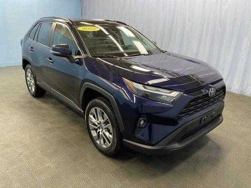 2022 Toyota RAV4 XLE Premium