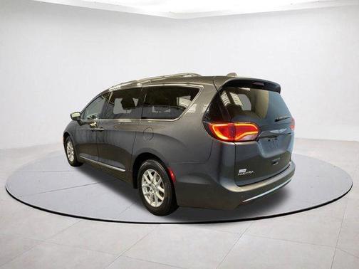 2020 Chrysler Pacifica Touring-L