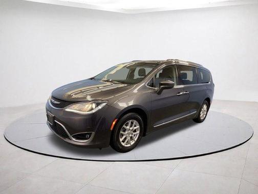 2020 Chrysler Pacifica Touring-L