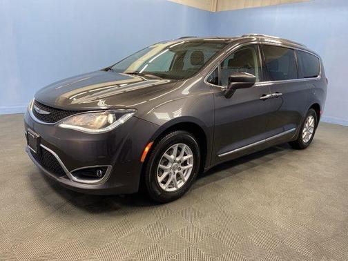 2020 Chrysler Pacifica Touring-L