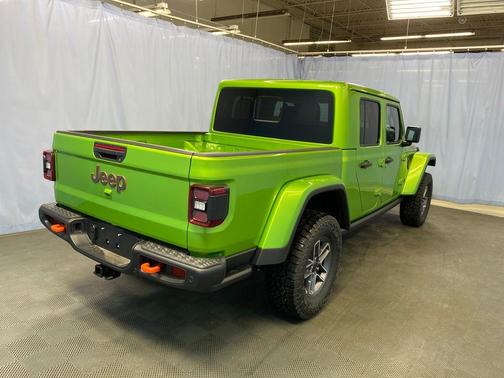 Mojito! Clearcoat 2026 Jeep Gladiator Mojave