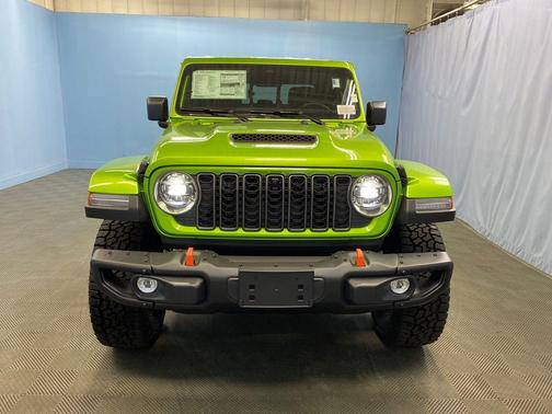 Mojito! Clearcoat 2026 Jeep Gladiator Mojave