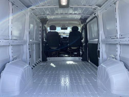 Bright White Clearcoat 2026 RAM ProMaster 1500 Low Roof