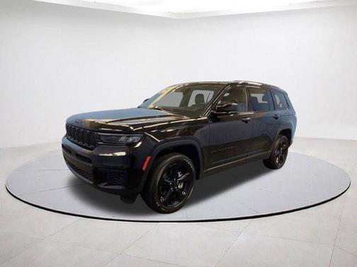 Diamond Black 2025 Jeep Grand Cherokee L Laredo