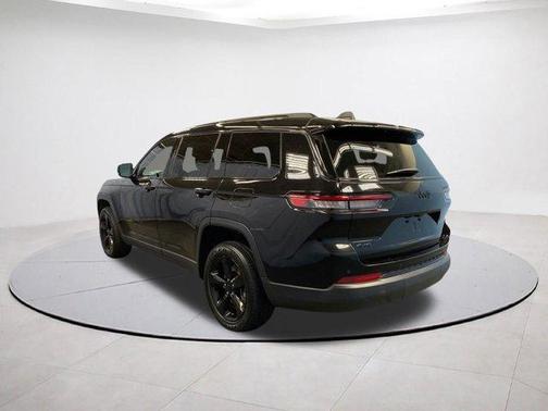 Diamond Black 2025 Jeep Grand Cherokee L Laredo
