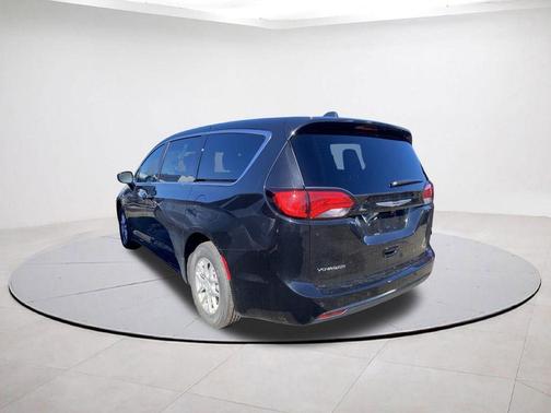 Diamond Black 2026 Chrysler Voyager LX