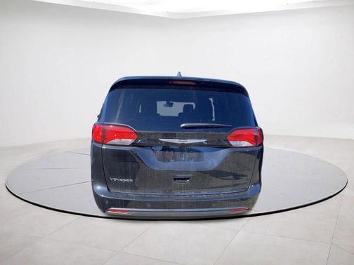Diamond Black 2026 Chrysler Voyager LX