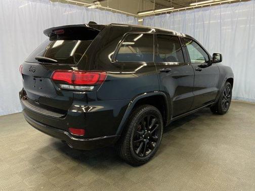 2017 Jeep Grand Cherokee Altitude