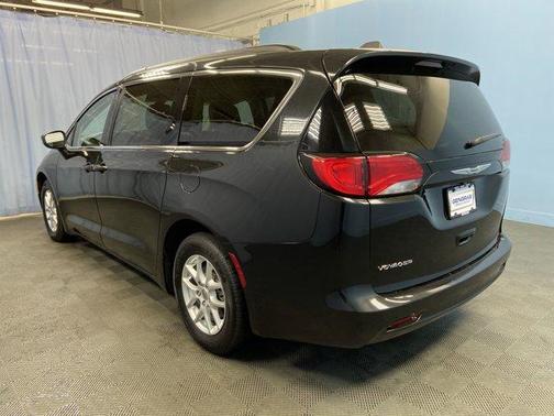 2021 Chrysler Voyager LXI