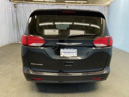 2021 Chrysler Voyager LXI