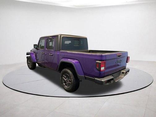 REIGN 2026 Jeep Gladiator Sport