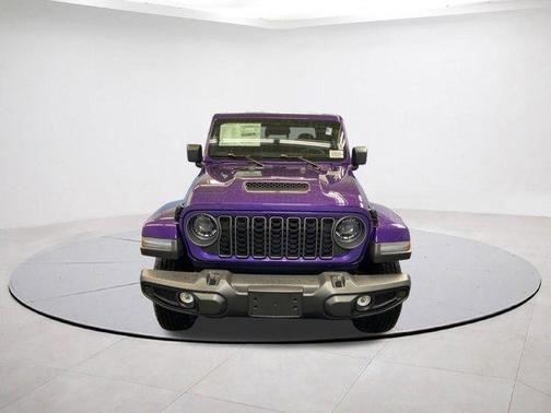 REIGN 2026 Jeep Gladiator Sport