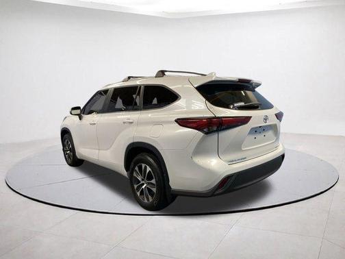 2023 Toyota Highlander 