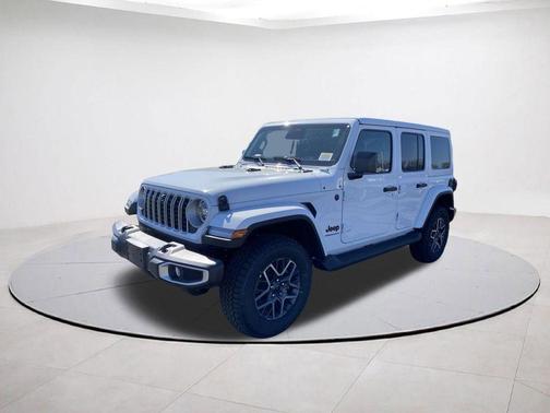 Bright White Clearcoat 2026 Jeep Wrangler Sahara