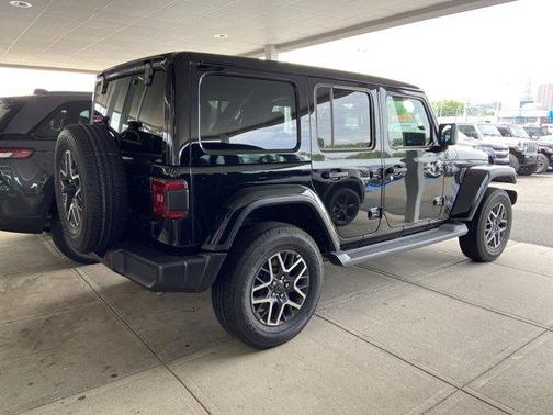 2025 Jeep Wrangler Sahara