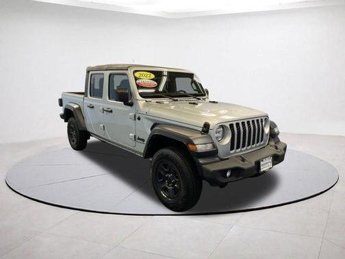 2022 Jeep Gladiator Sport