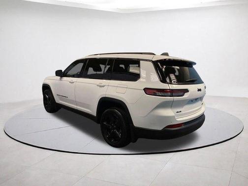 Bright White Clearcoat 2025 Jeep Grand Cherokee L Limited