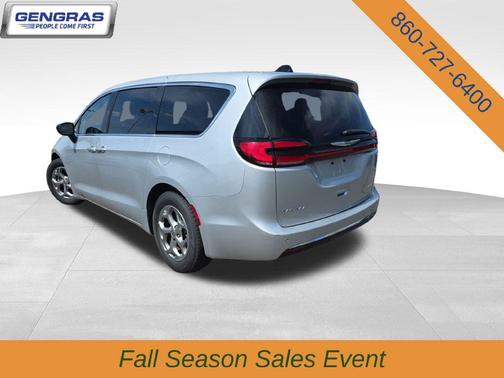 Silver Mist Clearcoat 2024 Chrysler Pacifica Limited