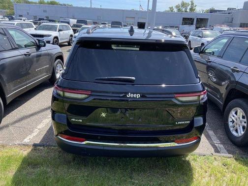 2025 Jeep Grand Cherokee Laredo X