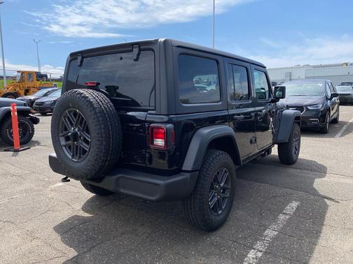 Black Clearcoat 2026 Jeep Wrangler Sport