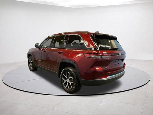 Velvet Red Pearlcoat 2025 Jeep Grand Cherokee Limited