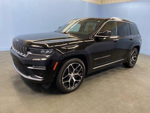 2022 Jeep Grand Cherokee Summit