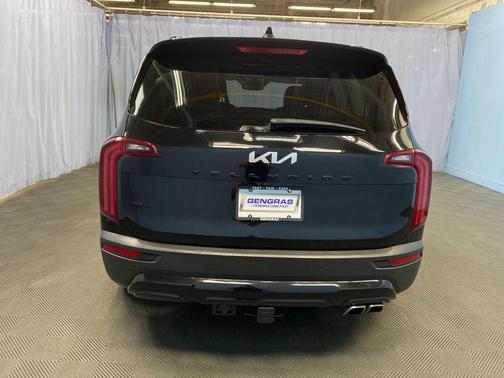 Ebony Black 2022 Kia Telluride SX