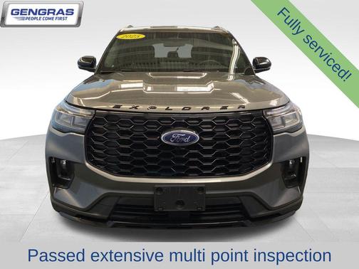 Gray Metallic 2025 Ford Explorer ST-Line
